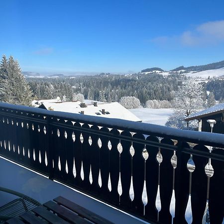 Helle Wohnung Mit Grossem Balkon Oberreute Exterior foto