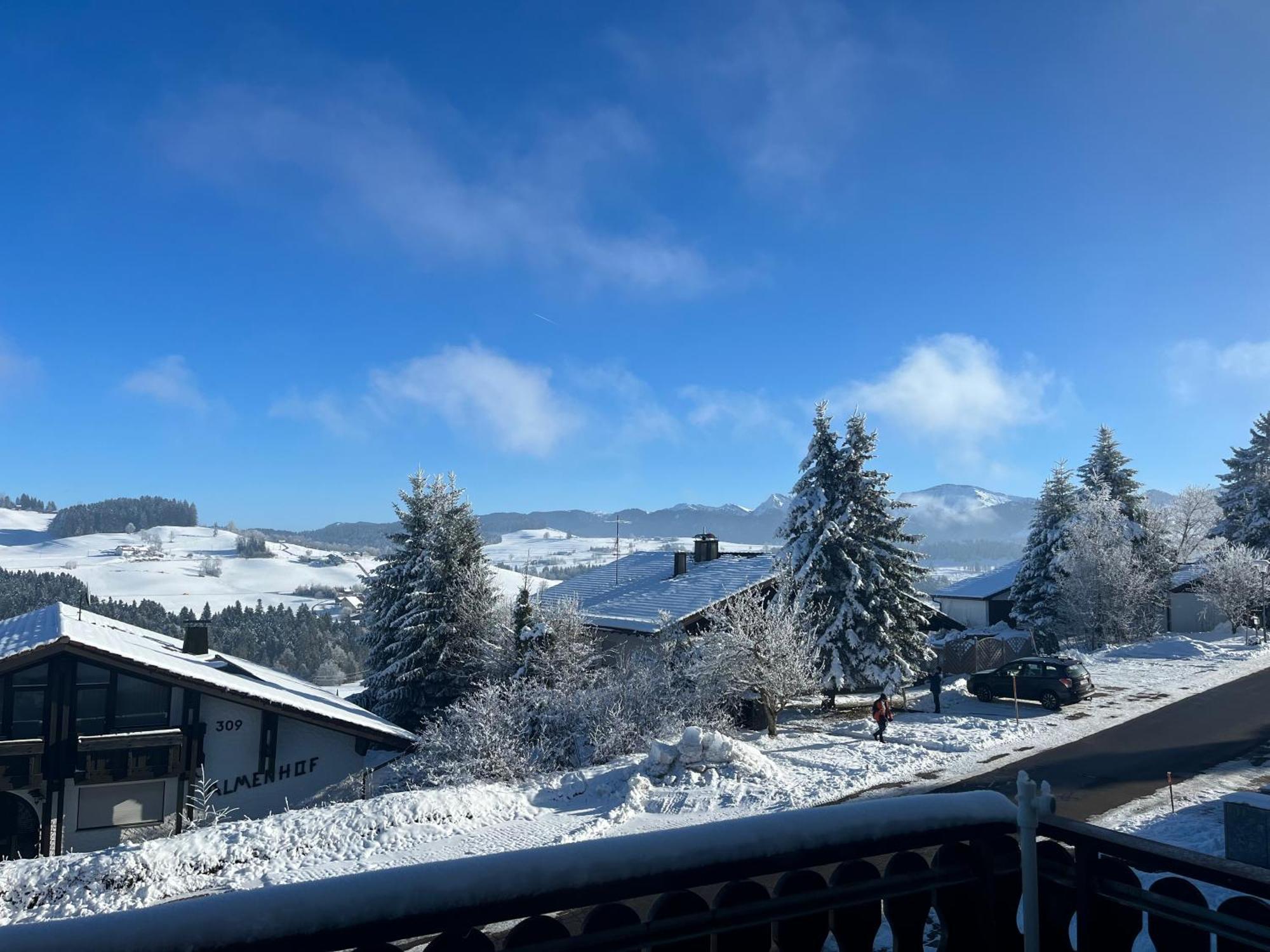 Helle Wohnung Mit Grossem Balkon Oberreute Exterior foto